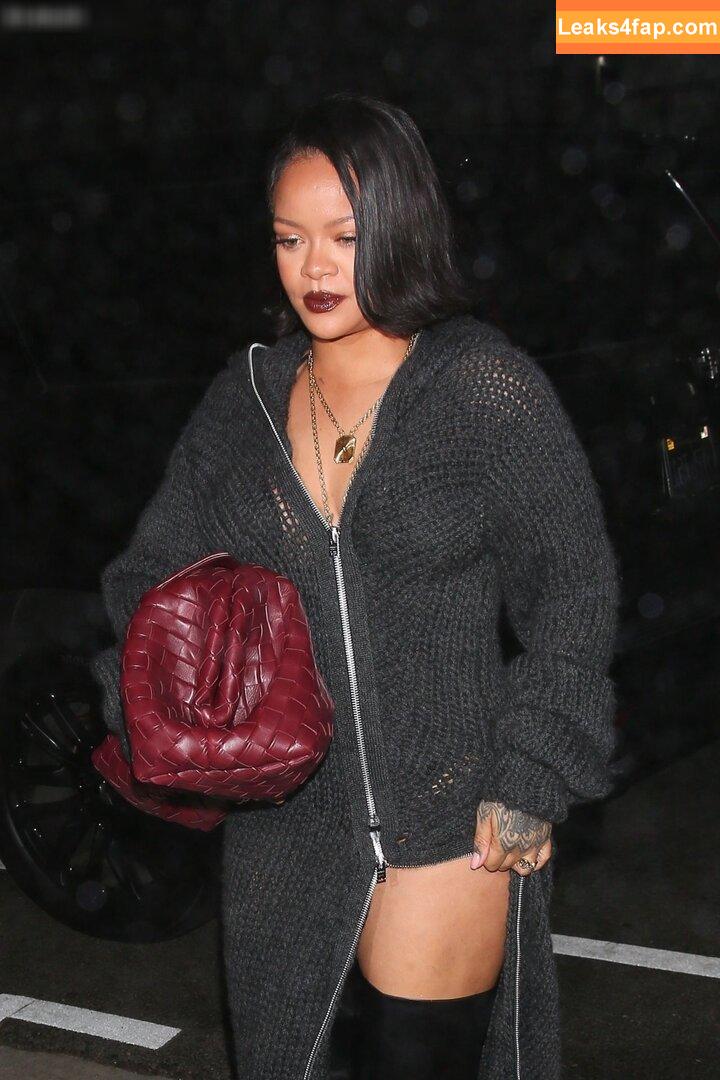 Rihanna / badgalriri слитое фото фото #3193