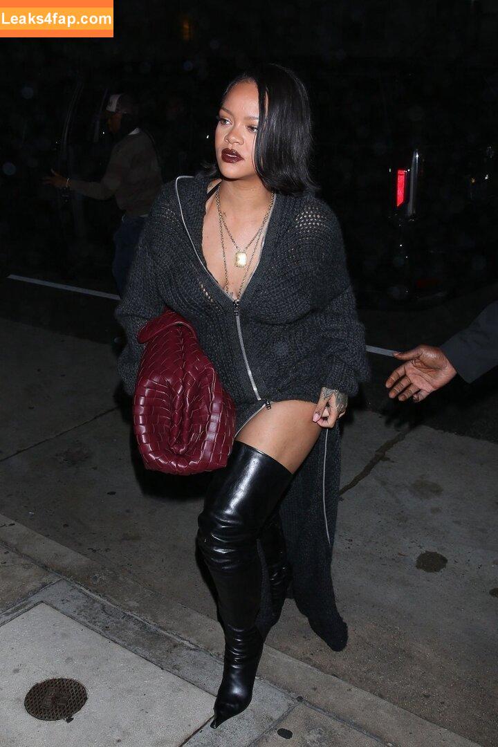 Rihanna / badgalriri слитое фото фото #3195