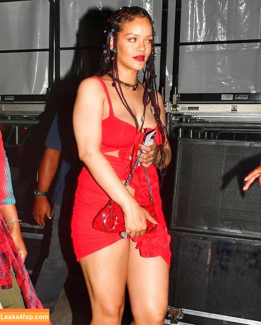 Rihanna / badgalriri слитое фото фото #3212