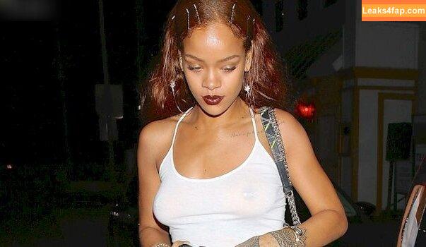 Rihanna / badgalriri leaked photo photo #3230