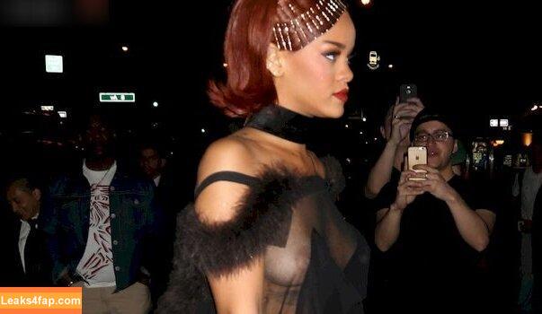 Rihanna / badgalriri leaked photo photo #3240