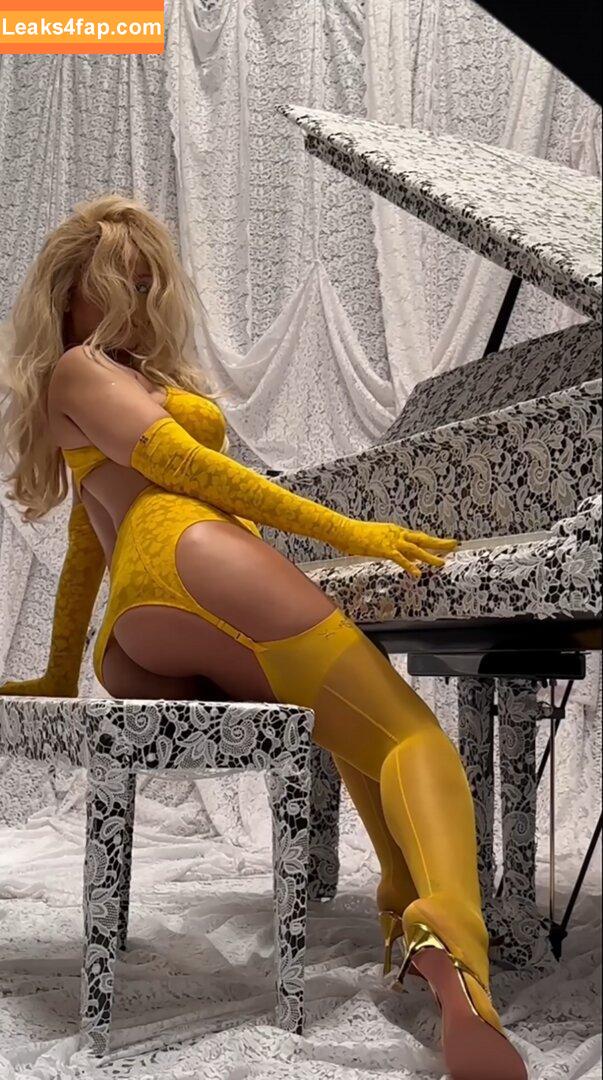 Rihanna / badgalriri слитое фото фото #3325