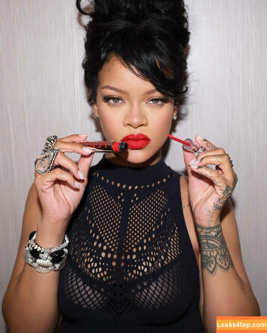 Rihanna / badgalriri слитое фото фото #3409