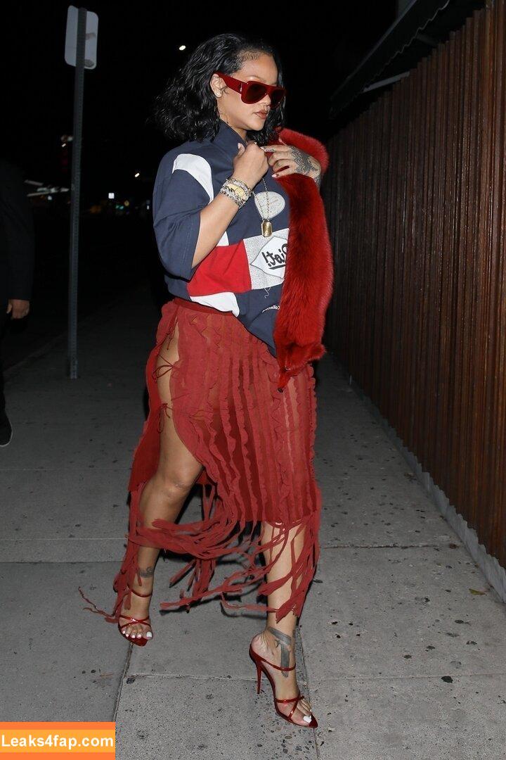 Rihanna / badgalriri слитое фото фото #3412