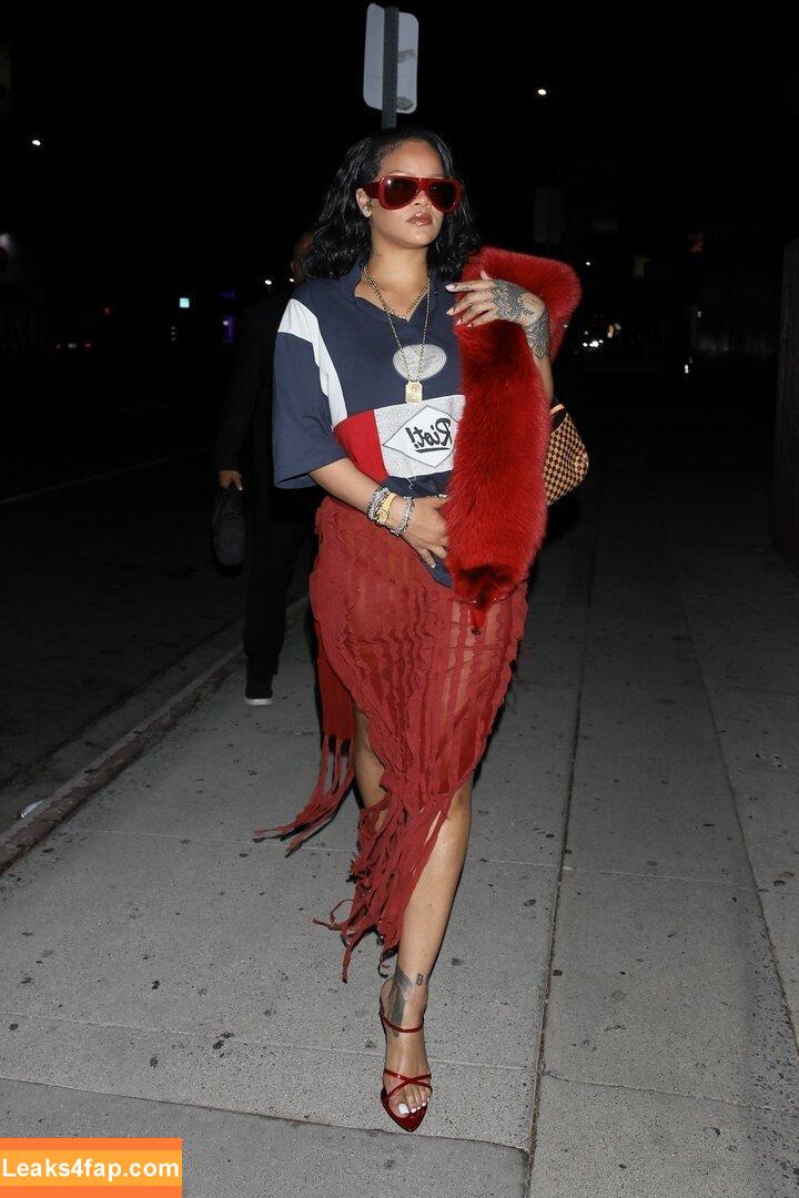 Rihanna / badgalriri слитое фото фото #3415