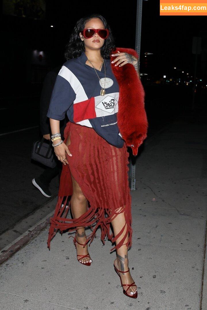 Rihanna / badgalriri слитое фото фото #3419