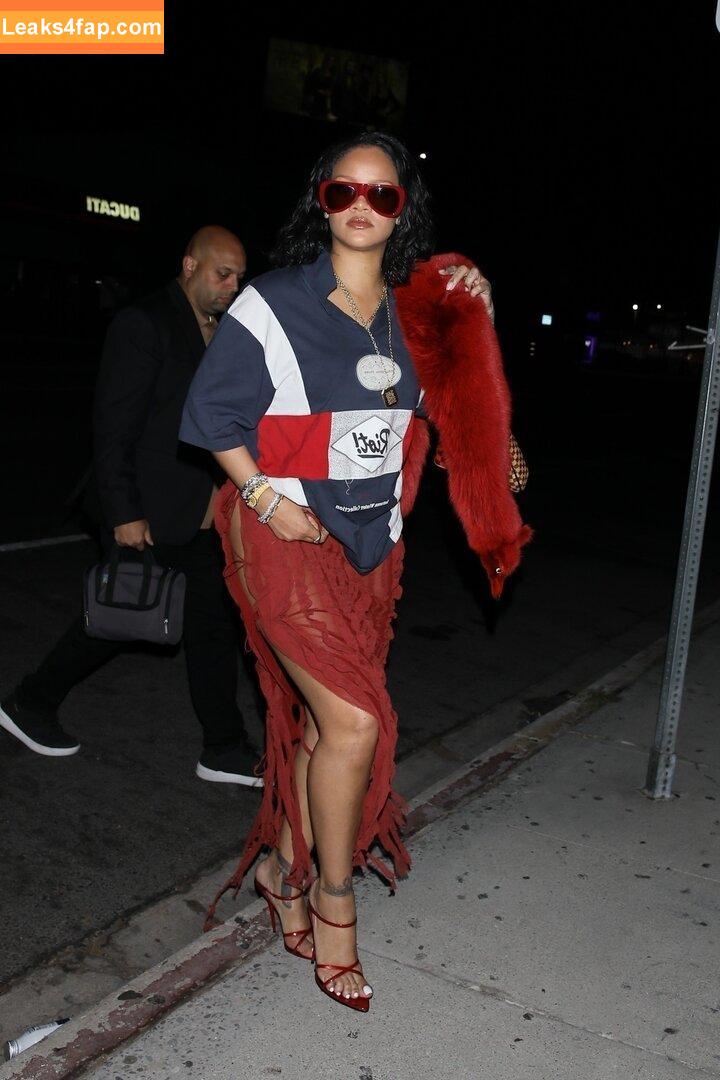 Rihanna / badgalriri слитое фото фото #3422