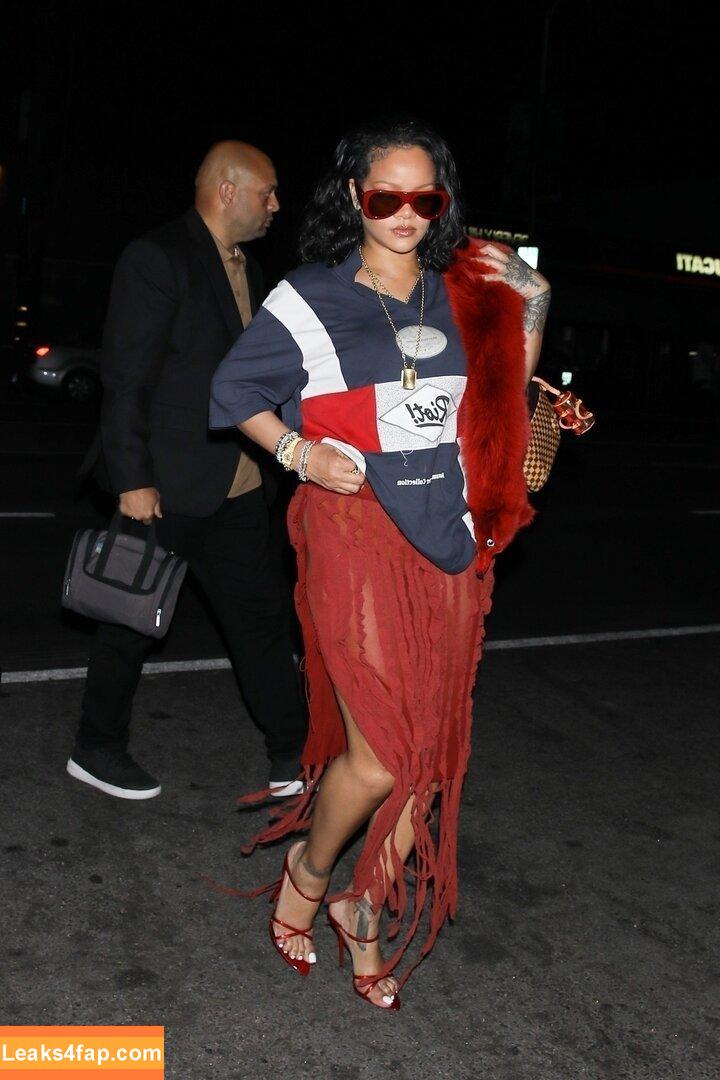 Rihanna / badgalriri слитое фото фото #3423