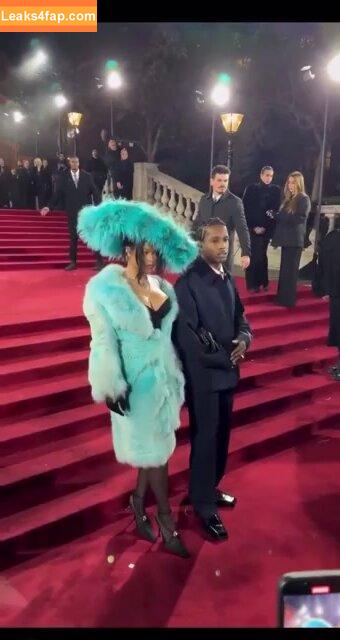 Rihanna / badgalriri слитое фото фото #3439