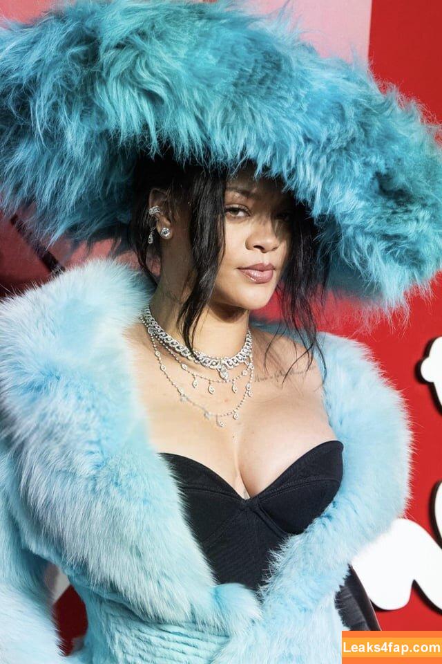 Rihanna / badgalriri слитое фото фото #3441