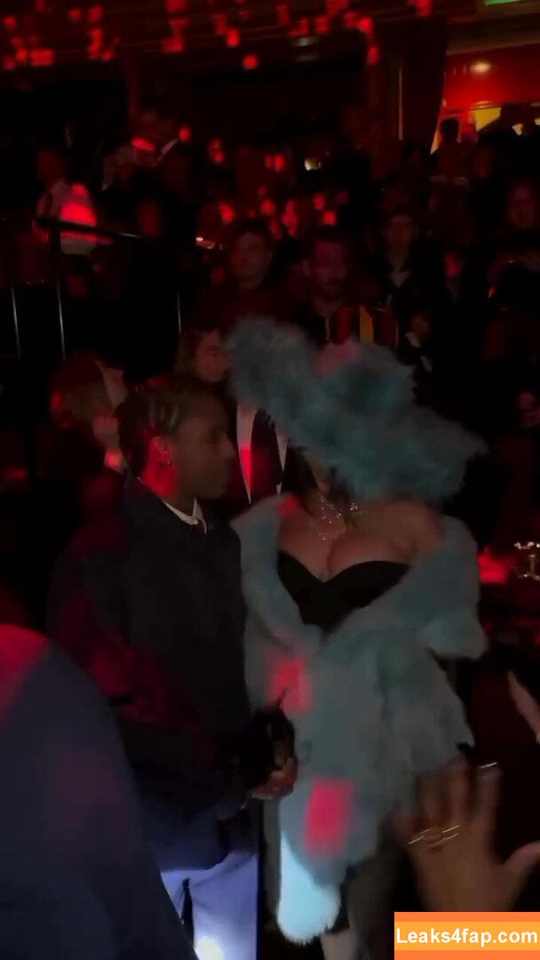 Rihanna / badgalriri слитое фото фото #3461