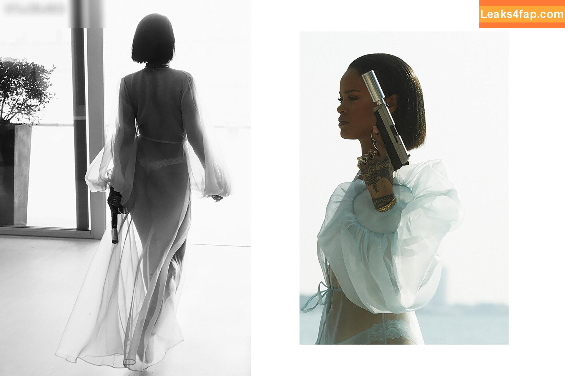 Rihanna / badgalriri leaked photo photo #3556