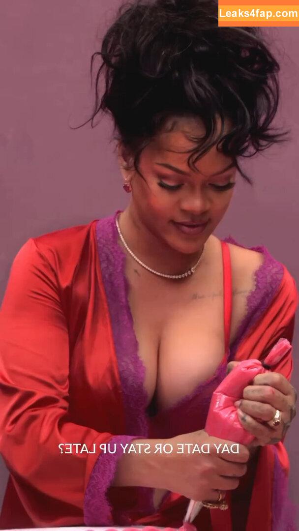 Rihanna / badgalriri leaked photo photo #3770