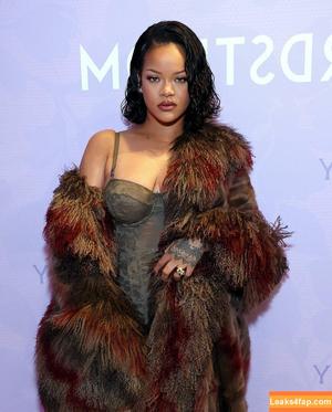 Rihanna photo #3047