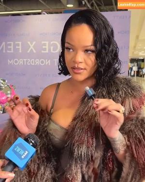 Rihanna photo #3089