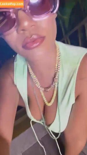 Rihanna photo #3133