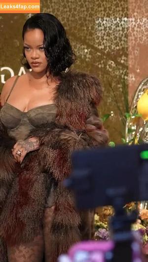 Rihanna photo #3167
