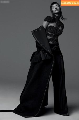 Rihanna photo #3215