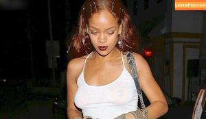 Rihanna photo #3230