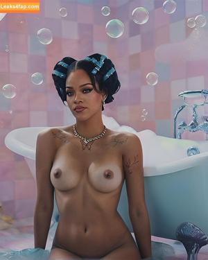 Rihanna photo #3253
