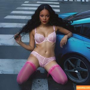 Rihanna photo #3332