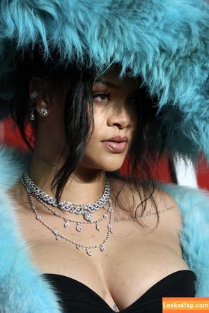 Rihanna фото #3444