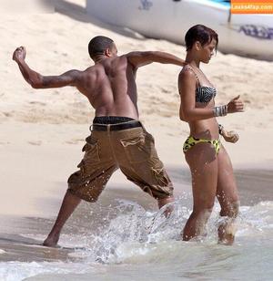 Rihanna photo #3712