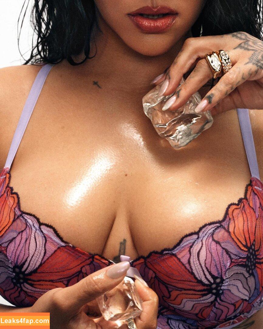 Rihanna / badgalriri слитое фото фото #4091