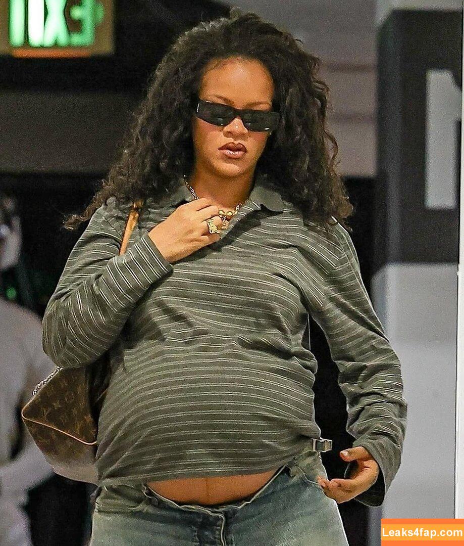 Rihanna / badgalriri слитое фото фото #4093