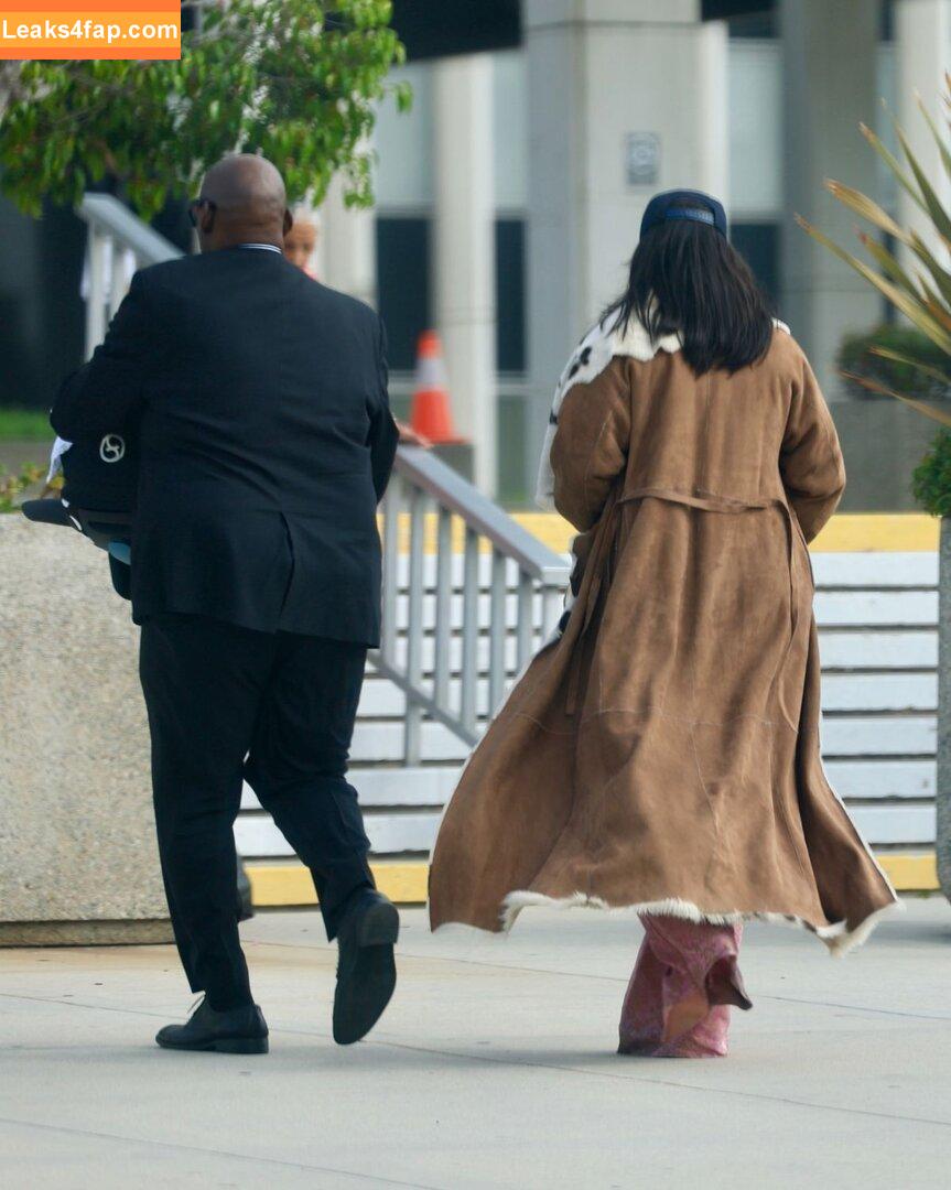 Rihanna / badgalriri leaked photo photo #4118