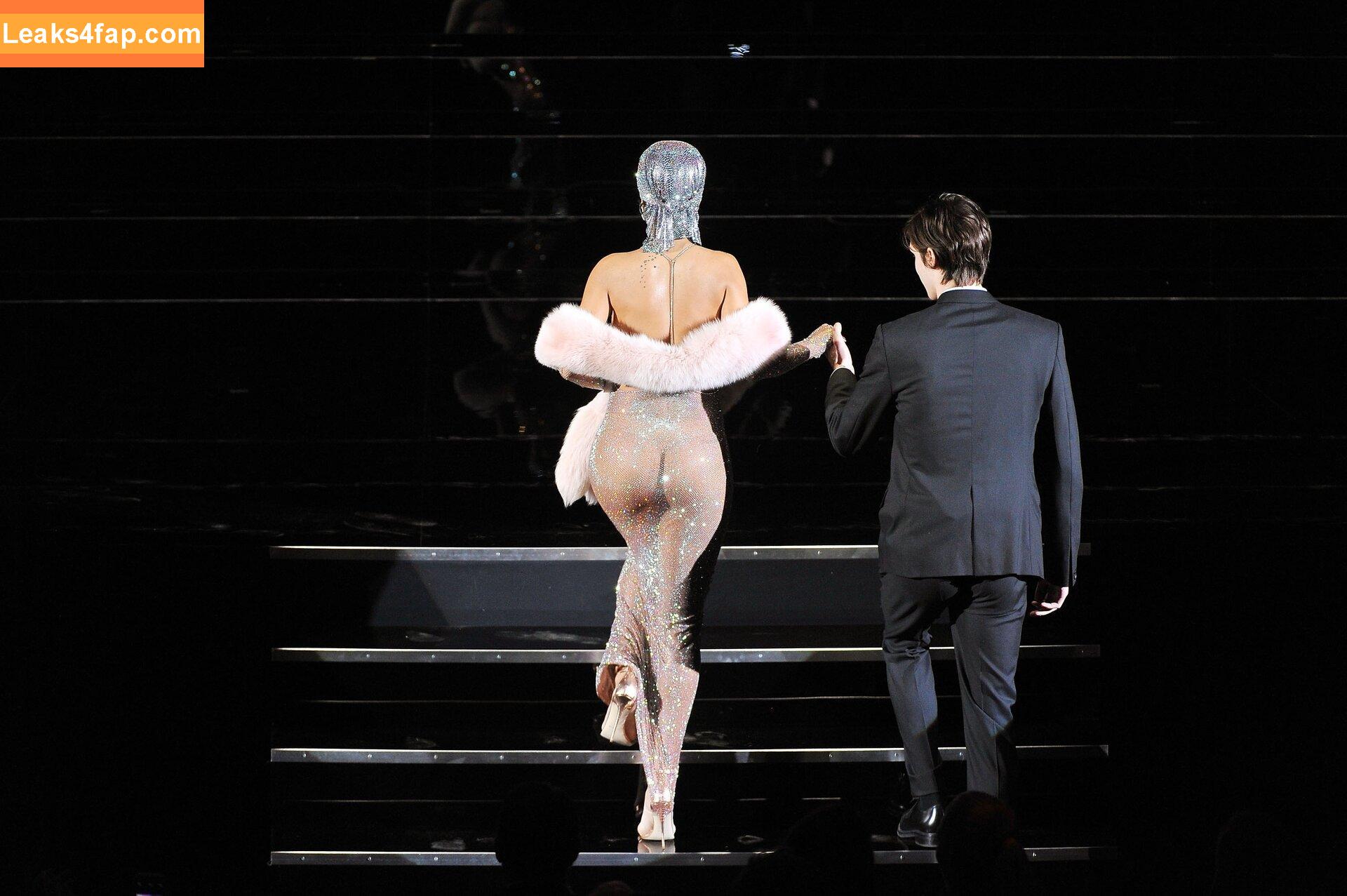 Rihanna / badgalriri слитое фото фото #4155