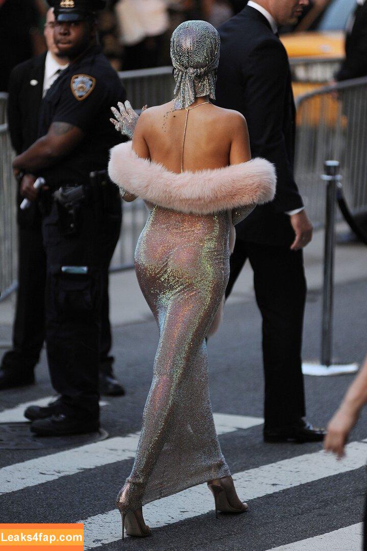 Rihanna / badgalriri слитое фото фото #4156