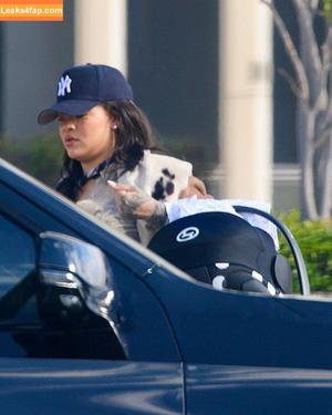 Rihanna photo #4119