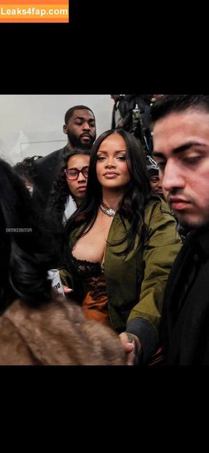 Rihanna photo #4207