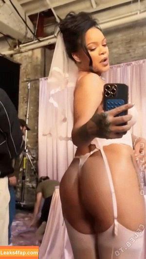 Rihanna photo #4232
