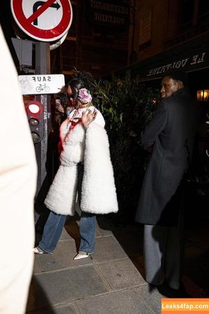 Rihanna photo #4278