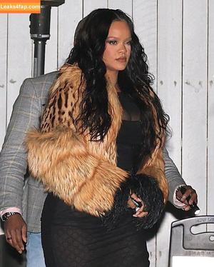 Rihanna photo #4286