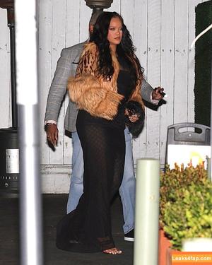 Rihanna photo #4287