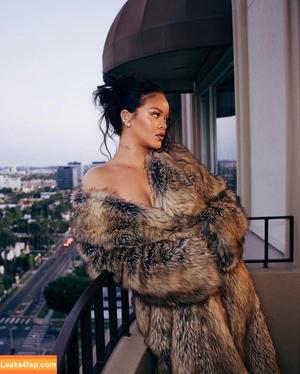 Rihanna photo #4312