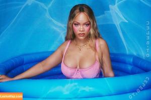 Rihanna photo #4344