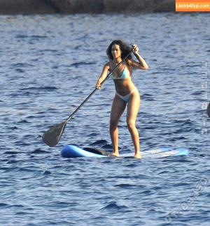 Rihanna photo #4364