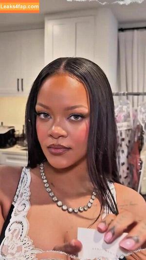 Rihanna photo #4492