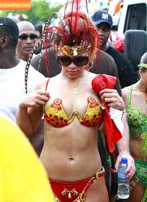 Rihanna photo #4540