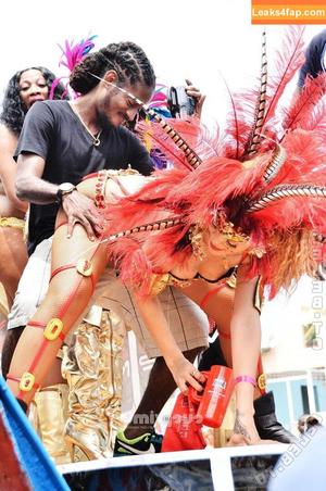 Rihanna photo #4543