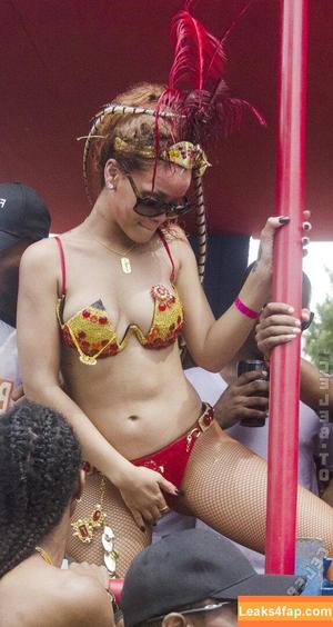Rihanna photo #4548