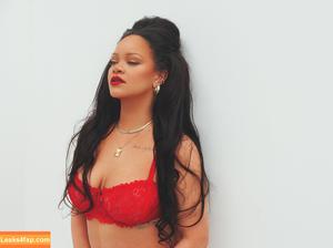 Rihanna photo #4575