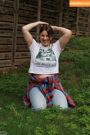 Riley Nixon photo #0246