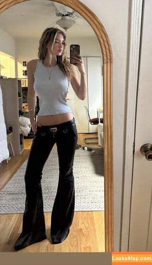 Riley Russell photo #0010