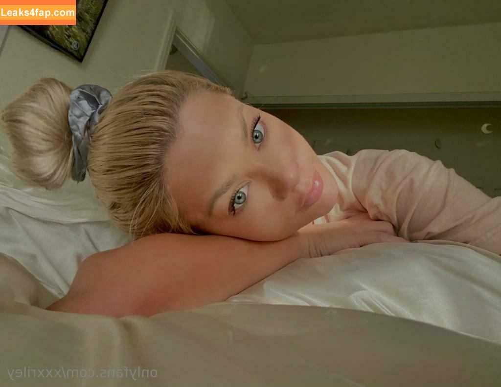 Riley Steele / rileyxinsta / xxxRiley слитое фото фото #0177