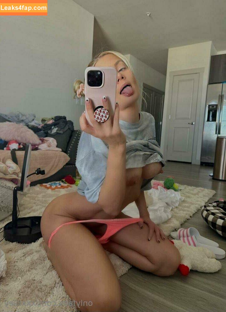 Riley Steele / rileyxinsta / xxxRiley слитое фото фото #0543